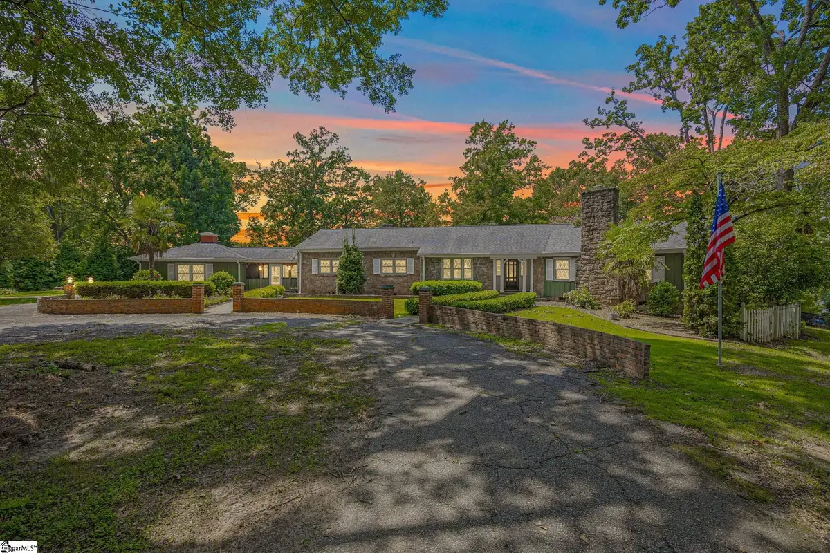 111 Mountain View Drive, Easley, SC 29640 - #1