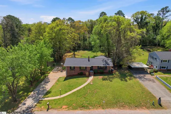 49 Foxhall Road, Greenville, SC 29605