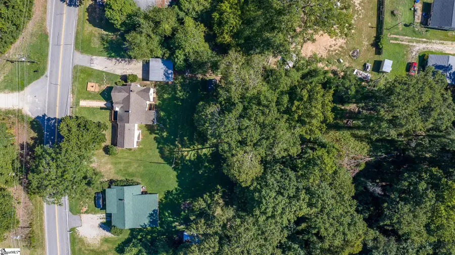 909 W Georgia Road, Woodruff, SC 29388 - #2