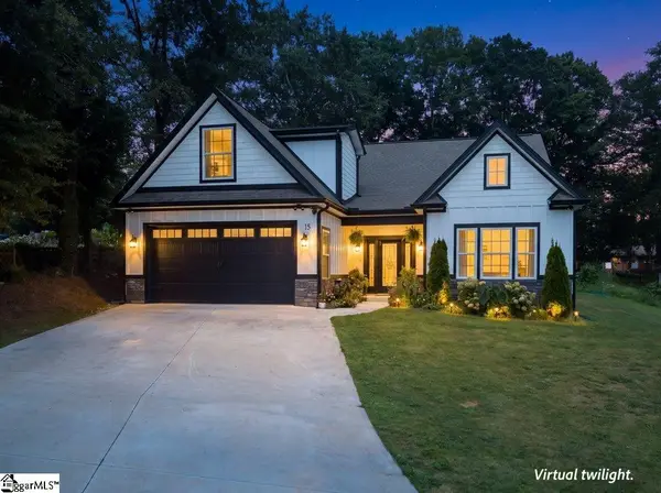 15 Julian Avenue, Greenville, SC 29611