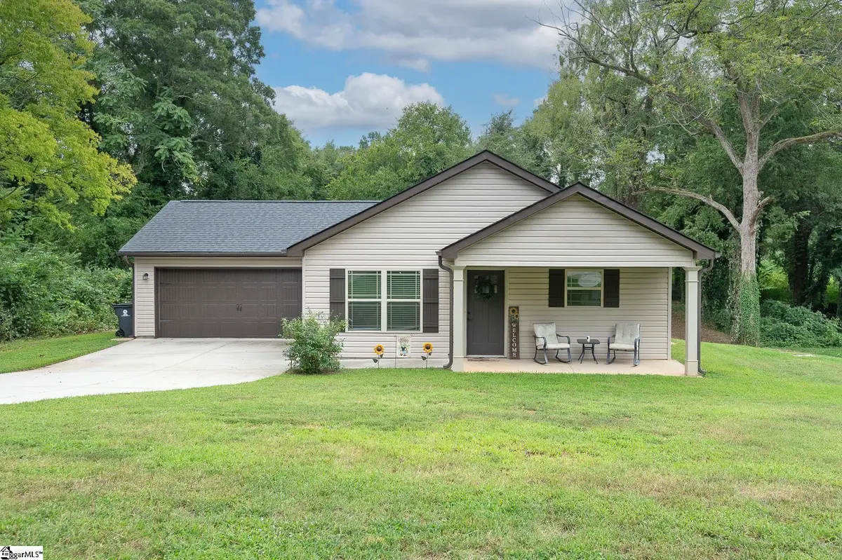 155 W Mill Street, Gray Court, SC 29645 - #1