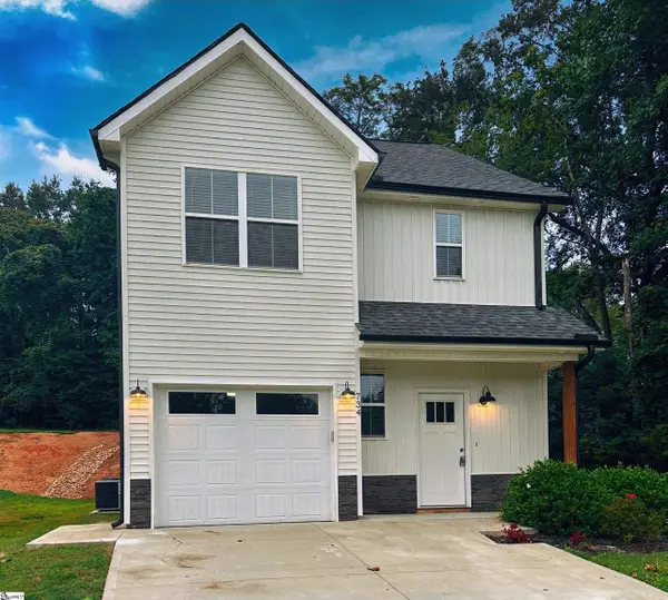 734 S Bomar Avenue, Landrum, SC 29356