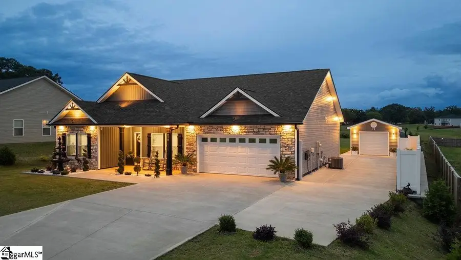 223 Rc Thompson Road, Chesnee, SC 29323 - #2