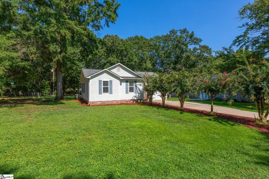 109 E Street, Williamston, SC 29697 - #3