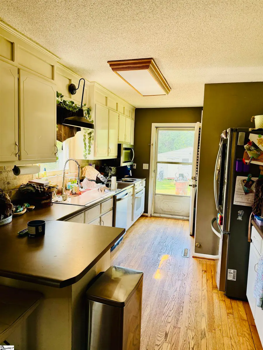 10479 Hwy 101, Gray Court, SC 29645 - #3