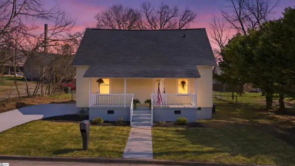 10 Bobo Street, Greer, SC 29650