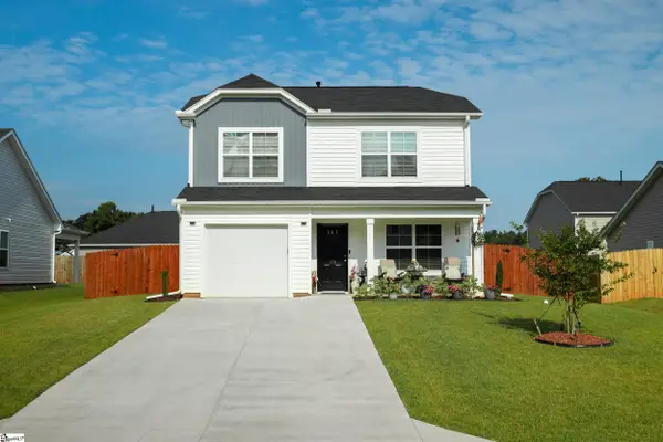 106 Myers Lane, Laurens, SC 29360-8451
