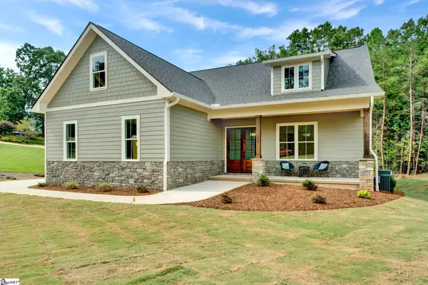 104 W Sunset Court, Seneca, SC 29672