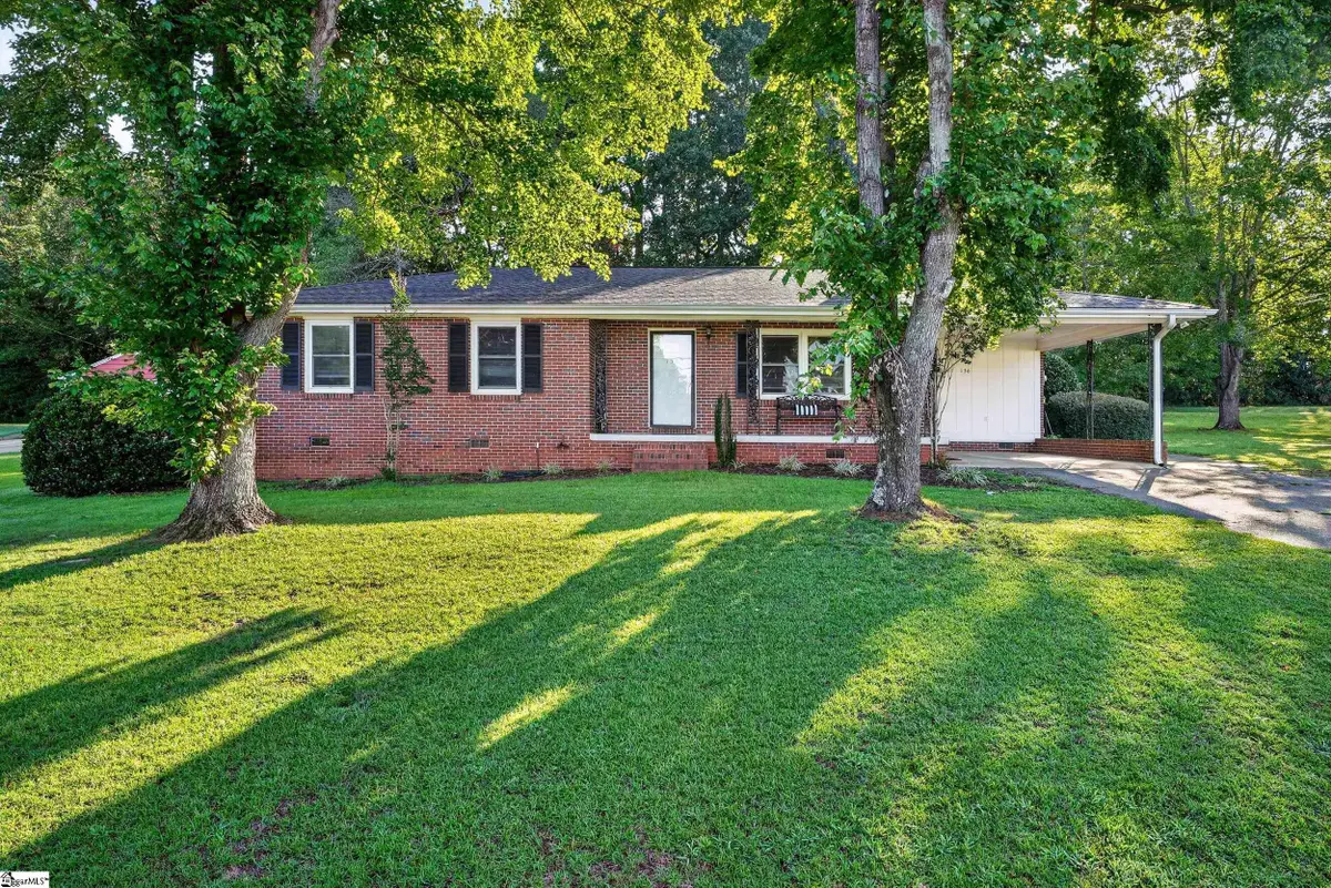 136 James Avenue, Wellford, SC 29385 - #1