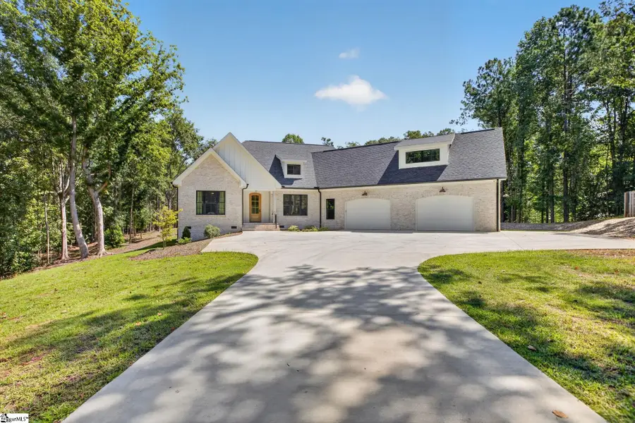 324 Gassaway Street, Central, SC 29630 - #2