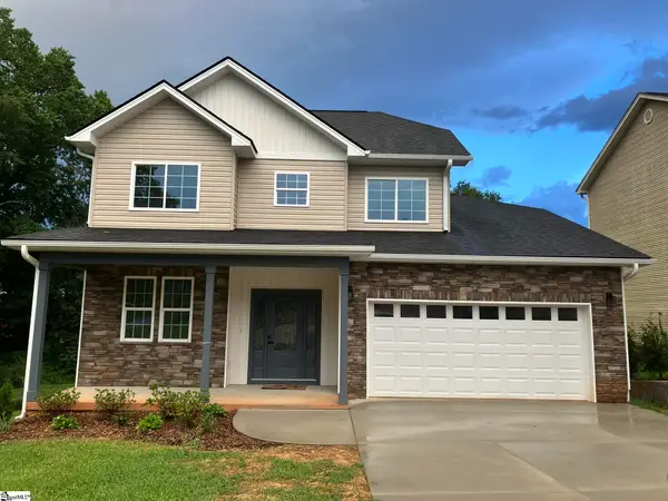 405 Landstone Terrace, Boiling Springs, SC 29316