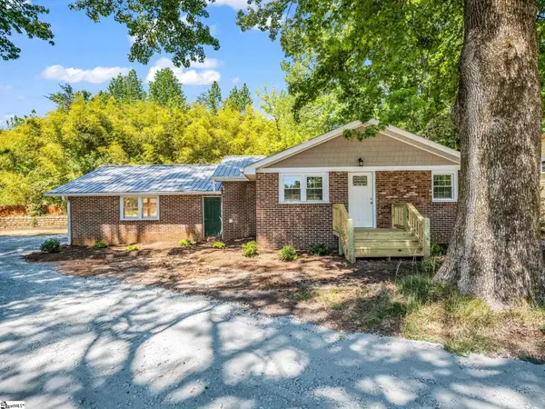 5923 N Highway 14, Landrum, SC 29356