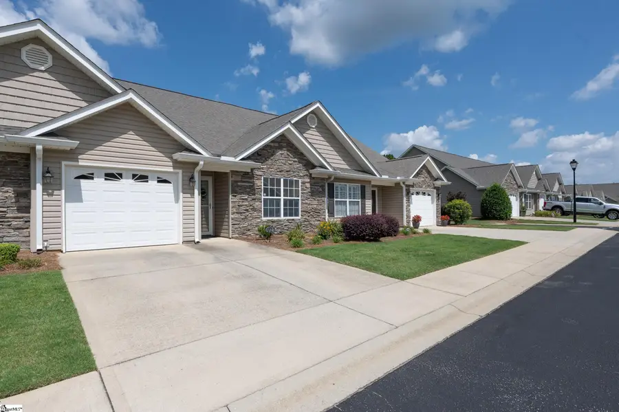 109 Shalom Drive, Simpsonville, SC 29681 - #2