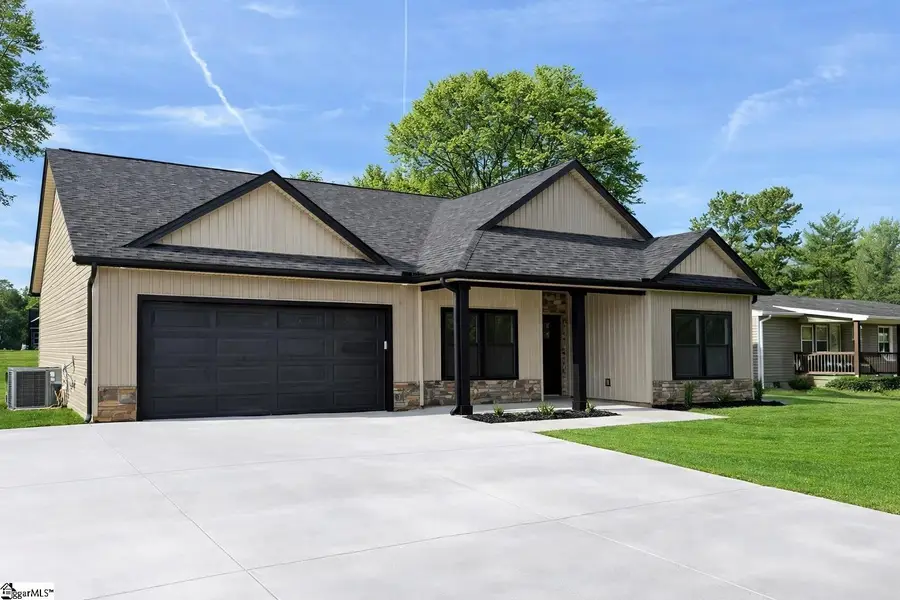 179 Cedar Avenue, Wellford, SC 29385 - #3