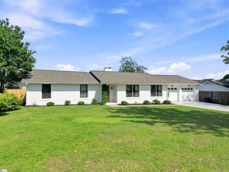 205 Wadsworth Road, Spartanburg, SC 29301 - #2
