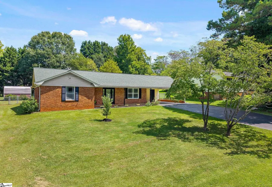 118 Willowood Drive, Spartanburg, SC 29303 - #2