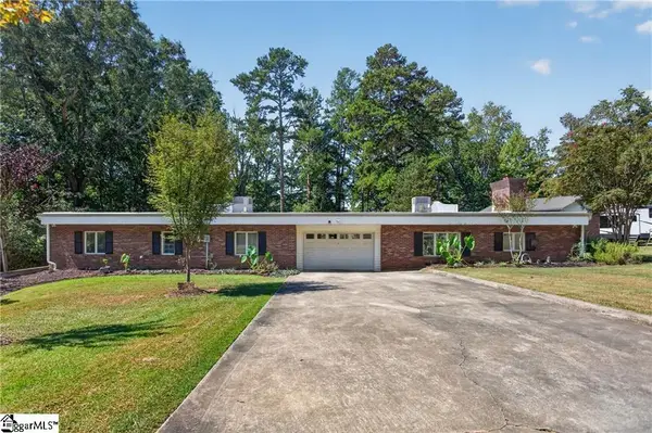 103 Pine Knoll Road, Fair Play, SC 29643