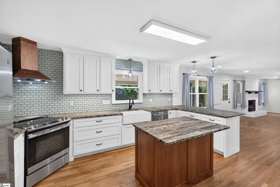 617 Sharondale Court, Spartanburg, SC 29303 - #2