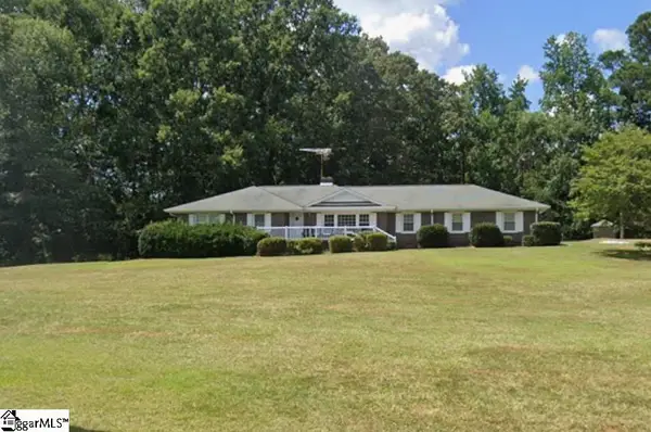 2468 S 221 Highway, Laurens, SC 29360