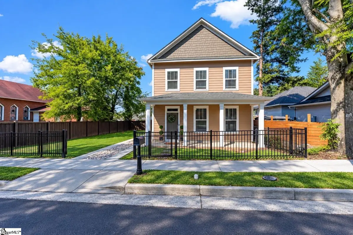305 Pine Street, Greenville, SC 29601 - #1