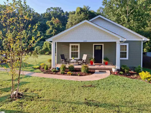 1109 Gordon St Ext Extension, Greenville, SC 29611