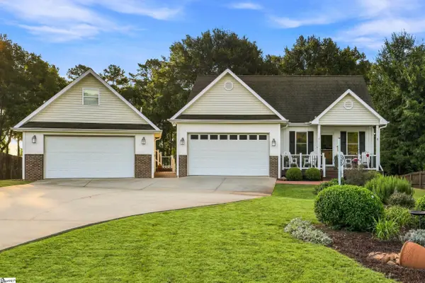 104 N Windy Point, Townville, SC 29689