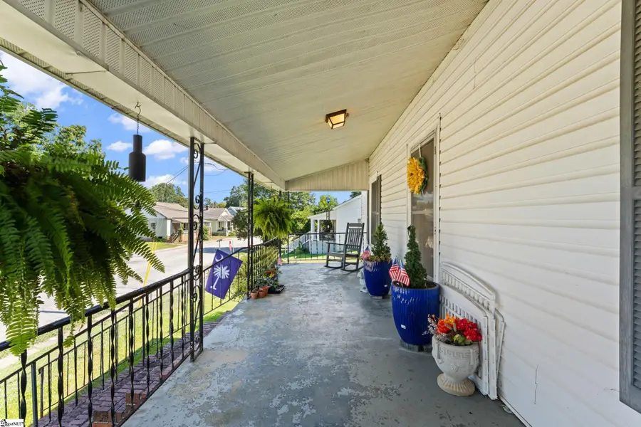 31 & 33 N Greenwood Avenue, Ware Shoals, SC 29692 - #3
