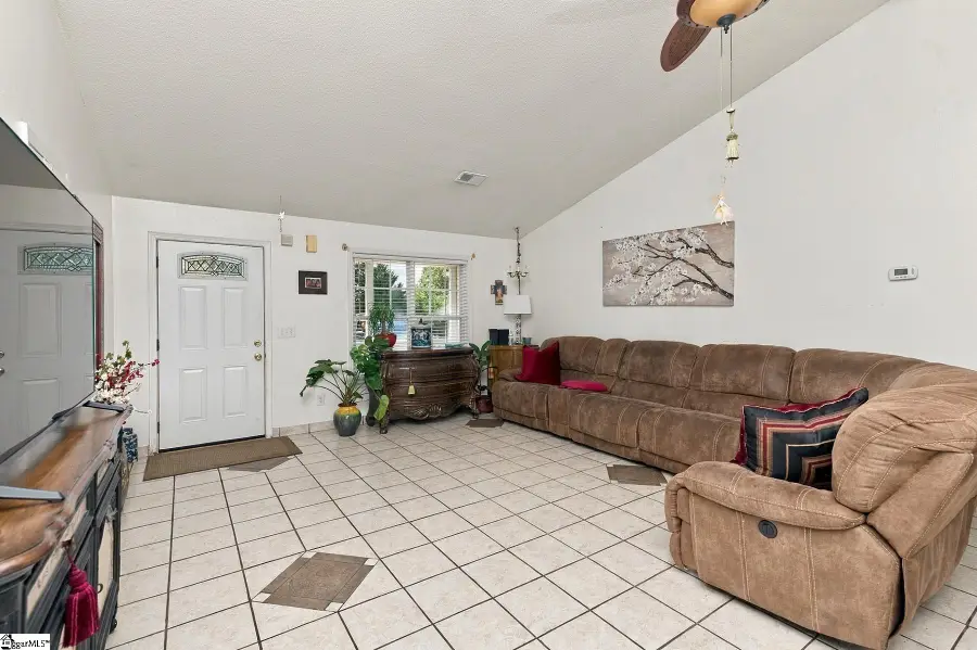 3 Winter Place, Fountain Inn, SC 29644 - #3