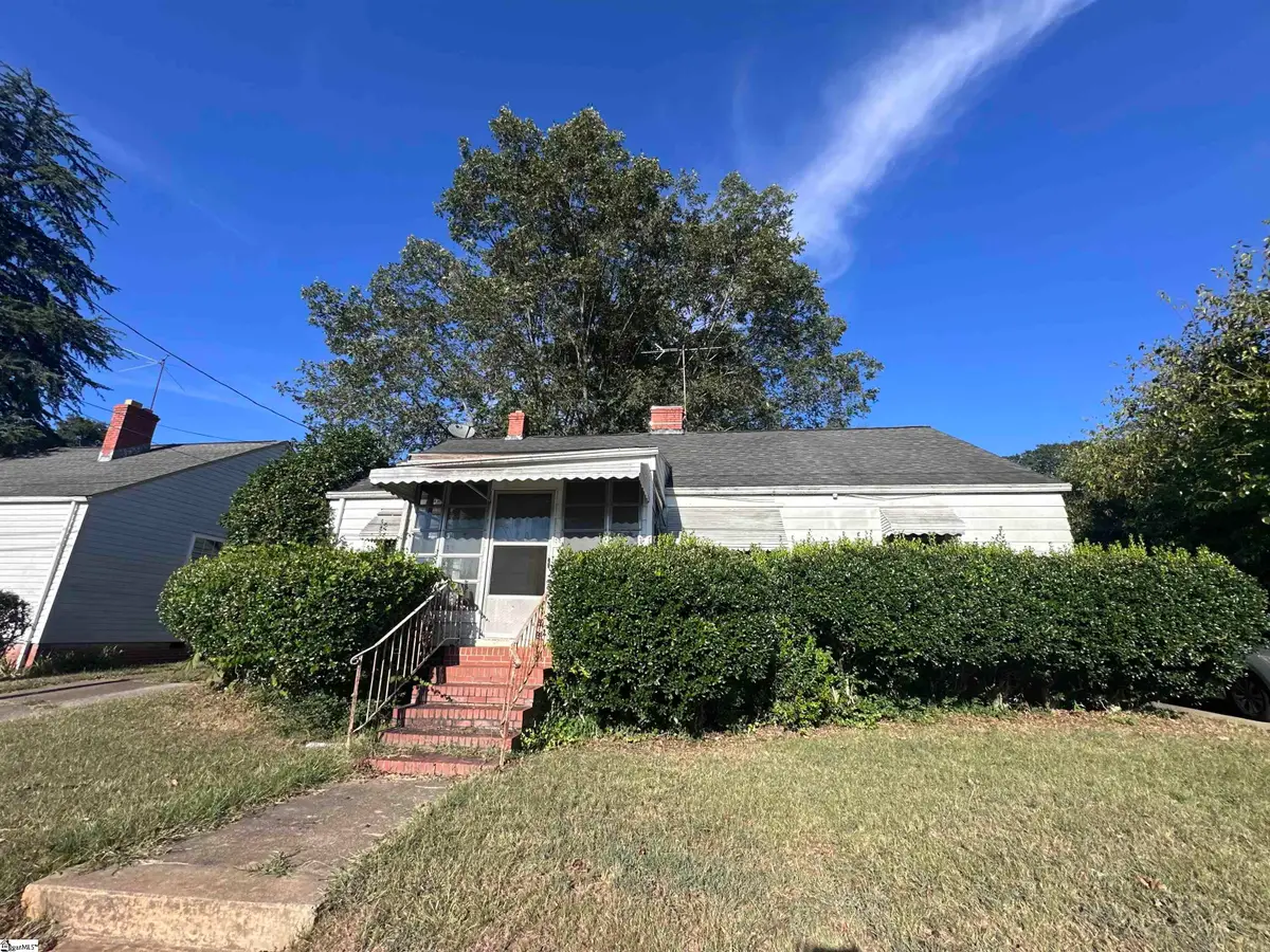 26 N Washington Avenue, Greenville, SC 29611 - #1