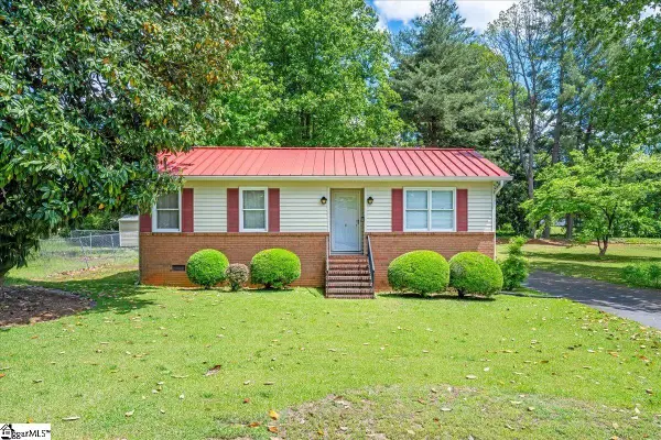 8 Cross Street, Inman, SC 29349