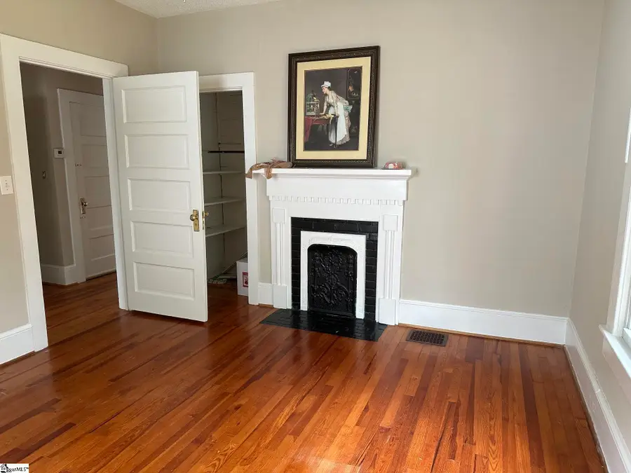 108 Moreland Avenue, Laurens, SC 29360 - #3