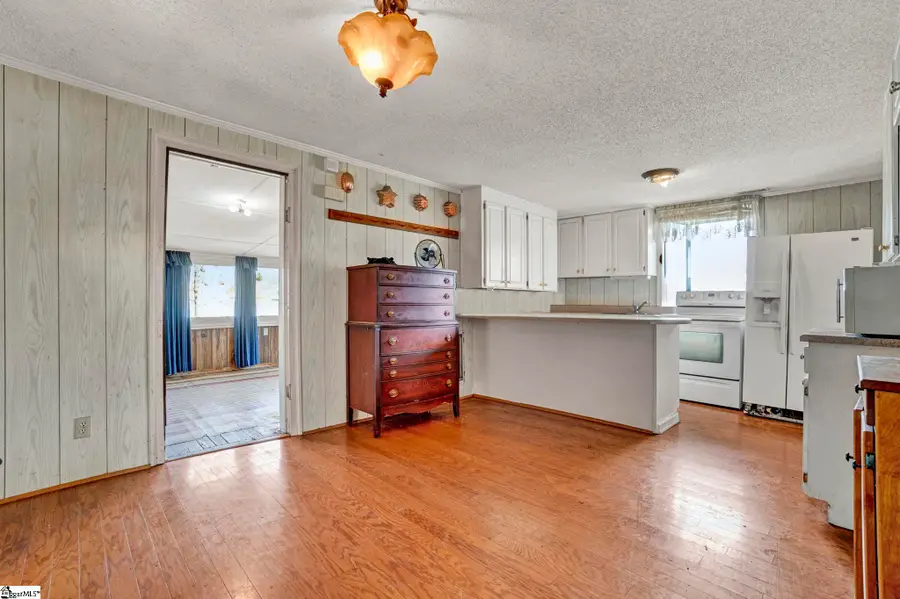 1020 Flymm Smith Road, Waterloo, SC 29684 - #2