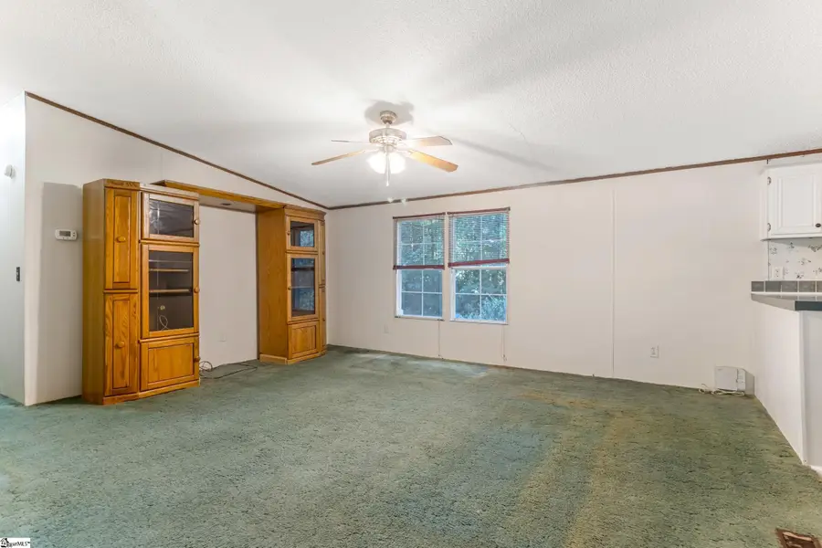 214 Chantilly Circle, Starr, SC 29684 - #2