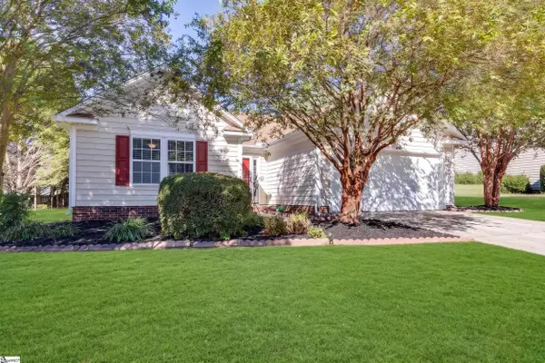 22 Crossvine Way, Simpsonville, SC 29680