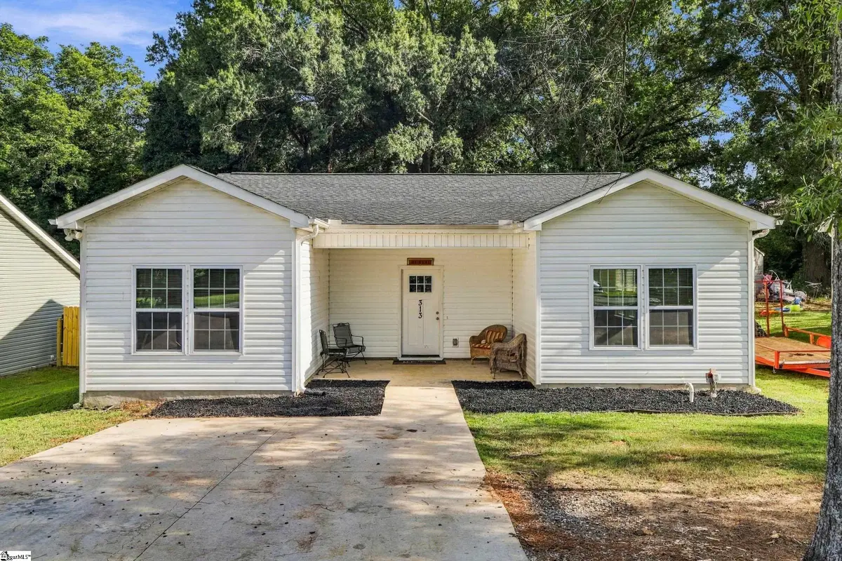 313 Saluda Street, Belton, SC 29627 - #1