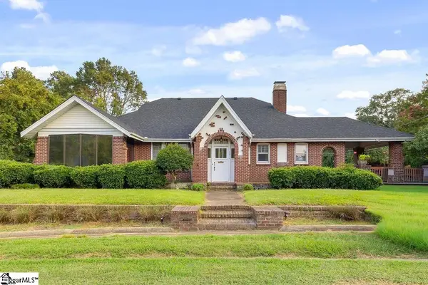 1011 W Poinsett Street, Greer, SC 29650