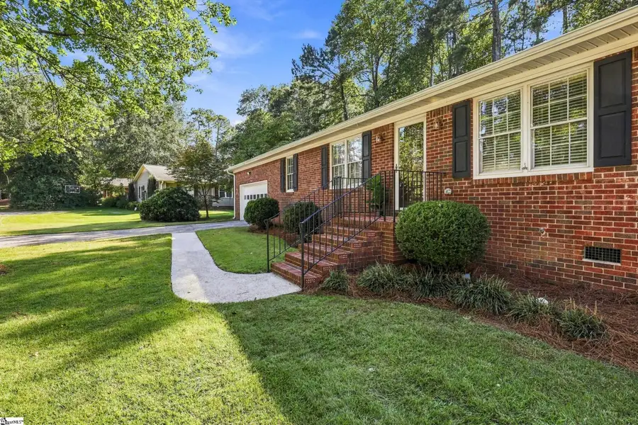 105 Vicksburg Court, Simpsonville, SC 29681 - #2