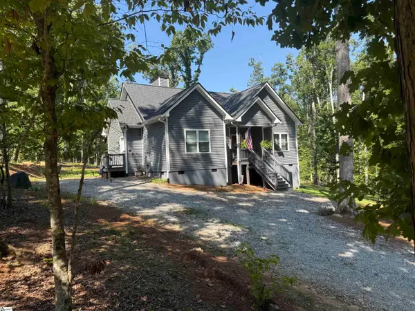 54 Lakeview Road, Fountain Inn, SC 29644