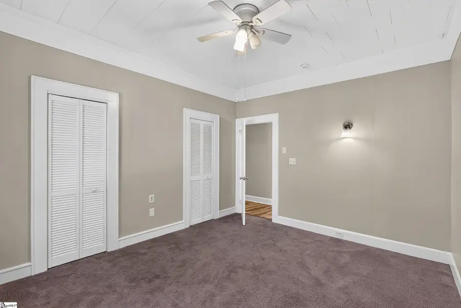 19 N Washington Avenue, Greenville, SC 29611 - #3
