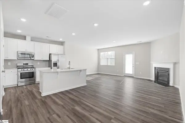 319 E Compass Way, Easley, SC 29640