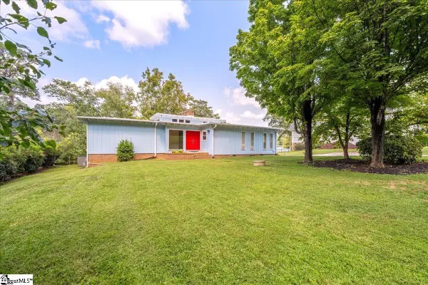 136 Shannon Lake Circle, Greenville, SC 29615