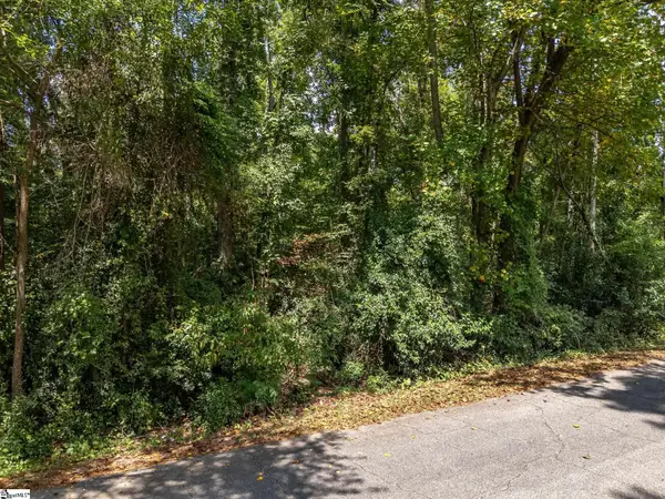 112 Benjamin Street, Greenwood, SC 29646