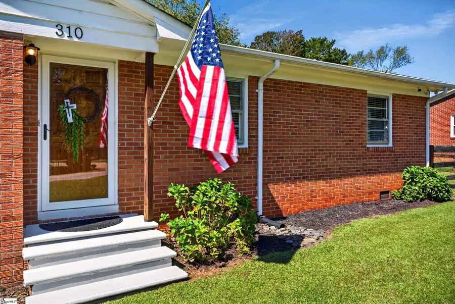 310 S Charleston Street, Blacksburg, SC 29702 - #3