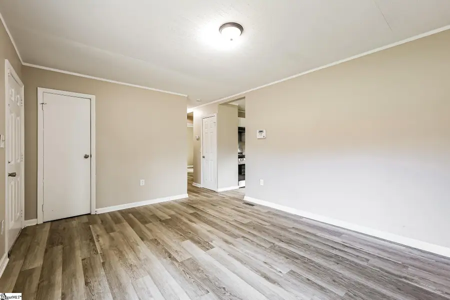 105 Short Street, Laurens, SC 29360 - #3
