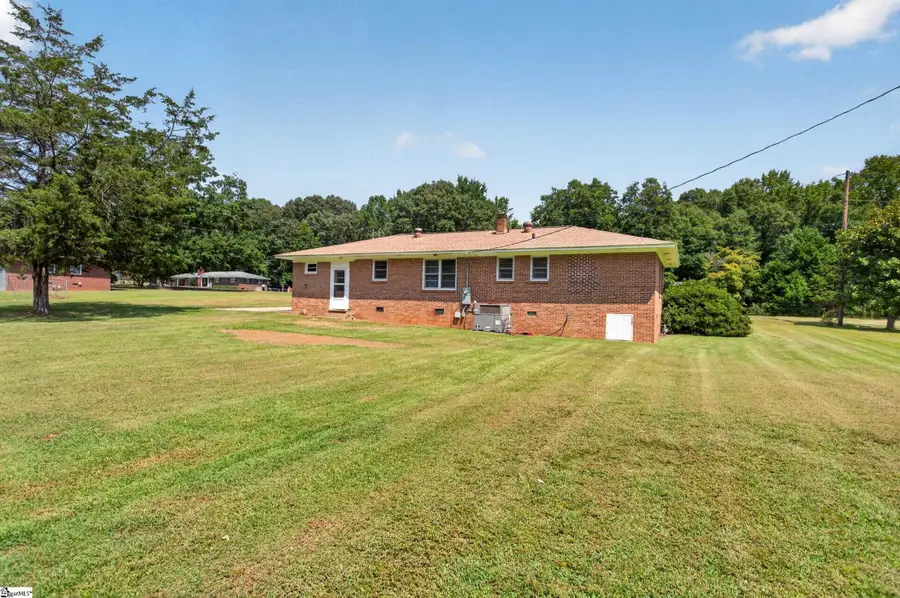 242 Sherwood Drive, Belton, SC 29627 - #2
