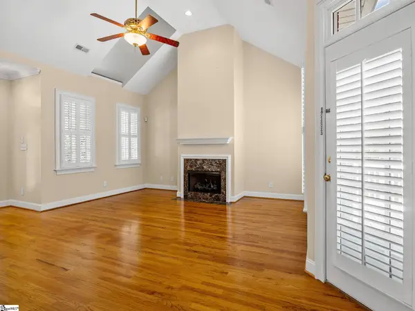 215 Arbours Commons Court, Spartanburg, SC 29307