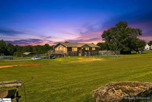 1055 Little Mountain Road, Wellford, SC 29385-9022