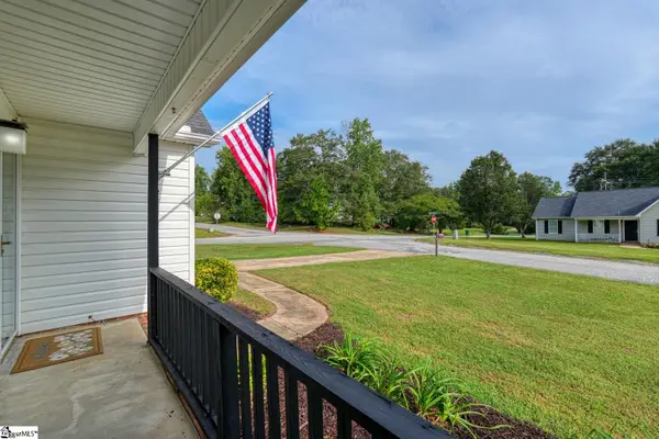 300 E Myles Lane, Spartanburg, SC 29303