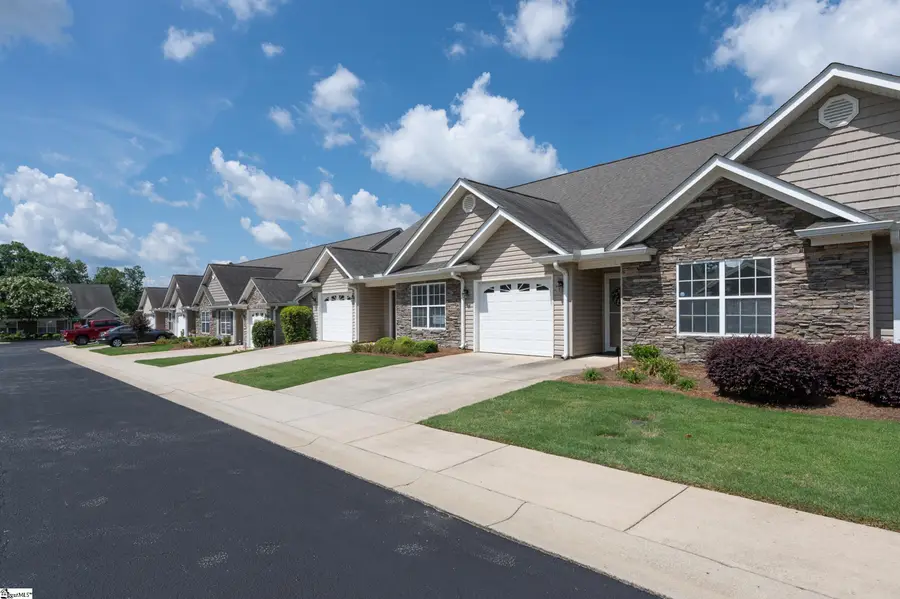 109 Shalom Drive, Simpsonville, SC 29681 - #2