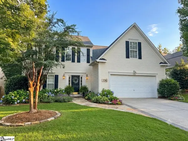 226 Highgate Circle, Greer, SC 29650